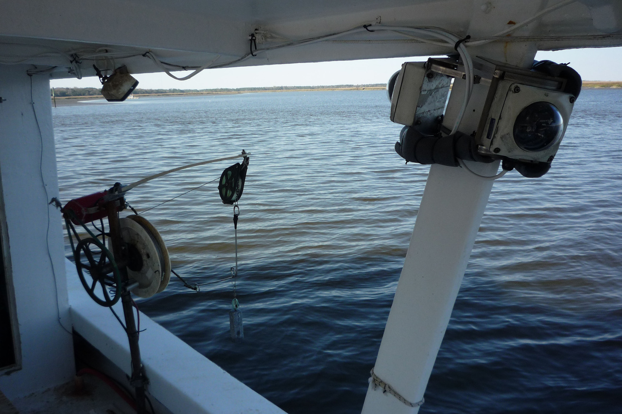 Electronic monitoring on a fishing boat